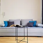 아파트 Modern & Stylish - Art Atelier