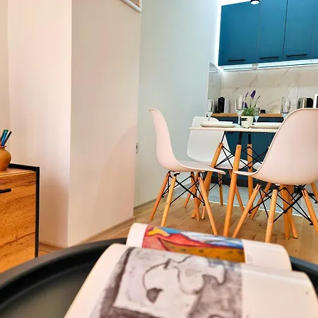 Modern & Stylish - Art Atelier Lägenhet