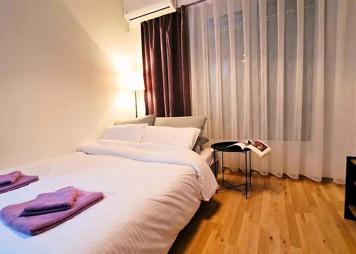 Modern & Stylish - Art Atelier Апартаменти Скоп'є