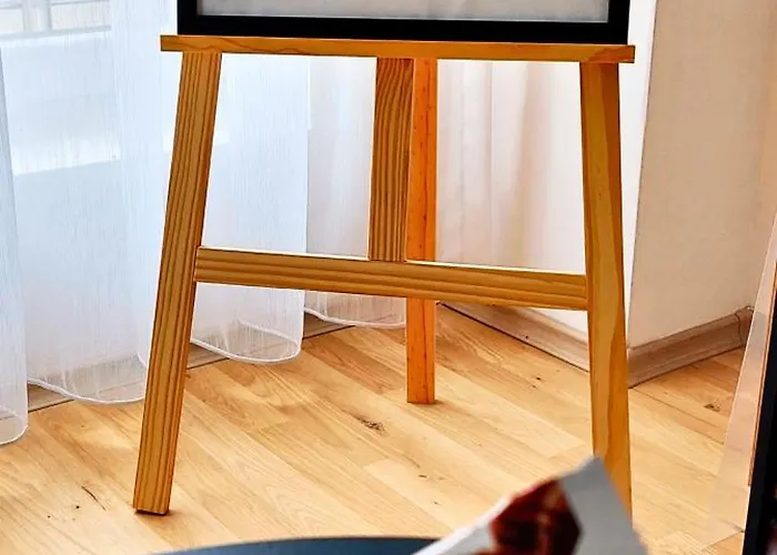 Modern & Stylish - Art Atelier Апартаменти